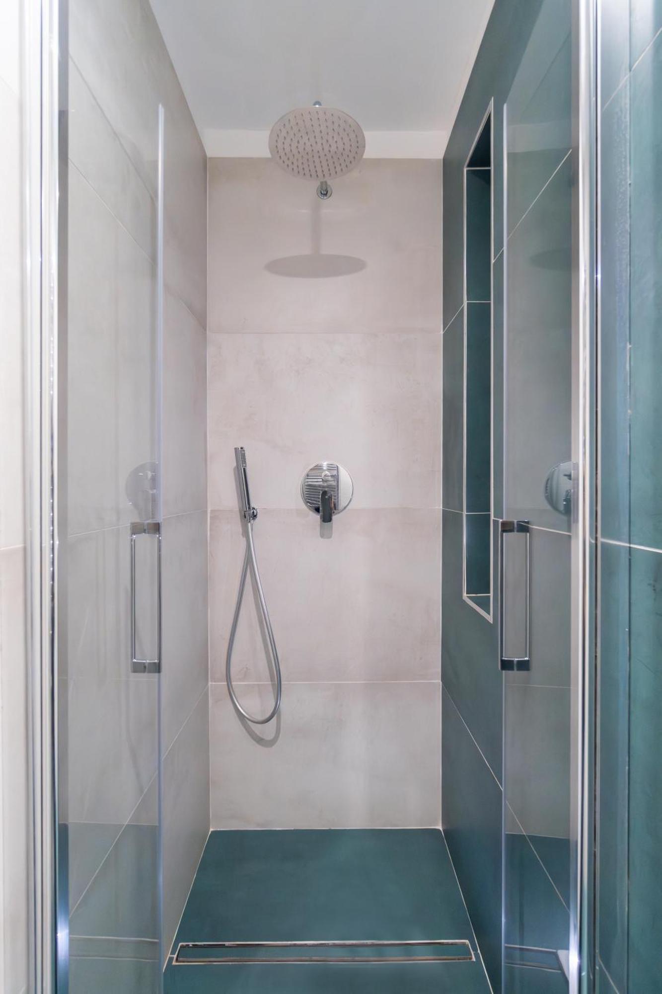Palazzo Galeoni Luxury Suites Salerno Exterior photo