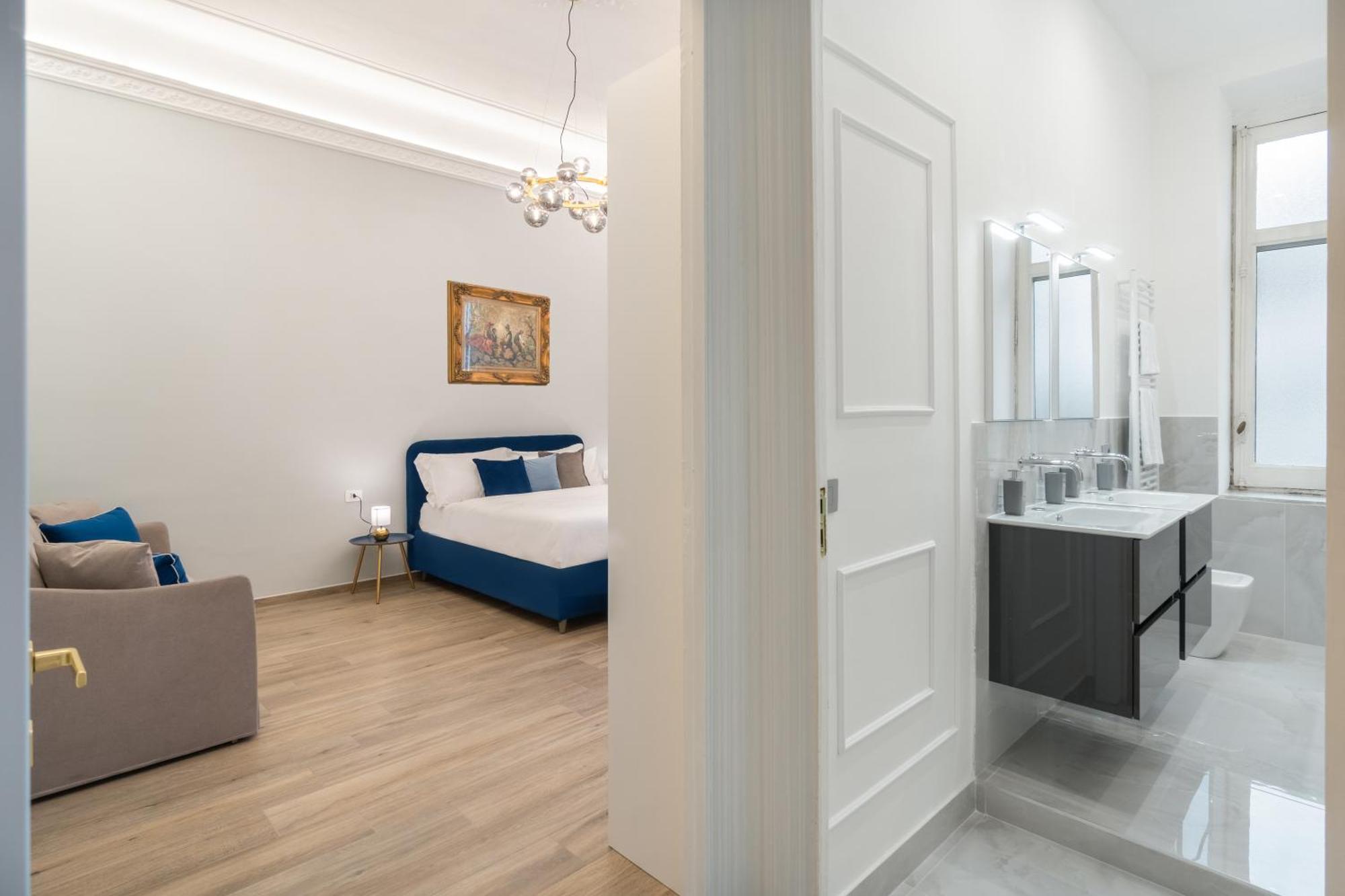 Palazzo Galeoni Luxury Suites Salerno Exterior photo